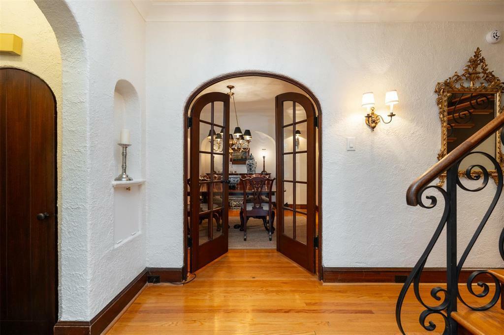 Property Photo: 309 Elm Street MB R3M 3N6