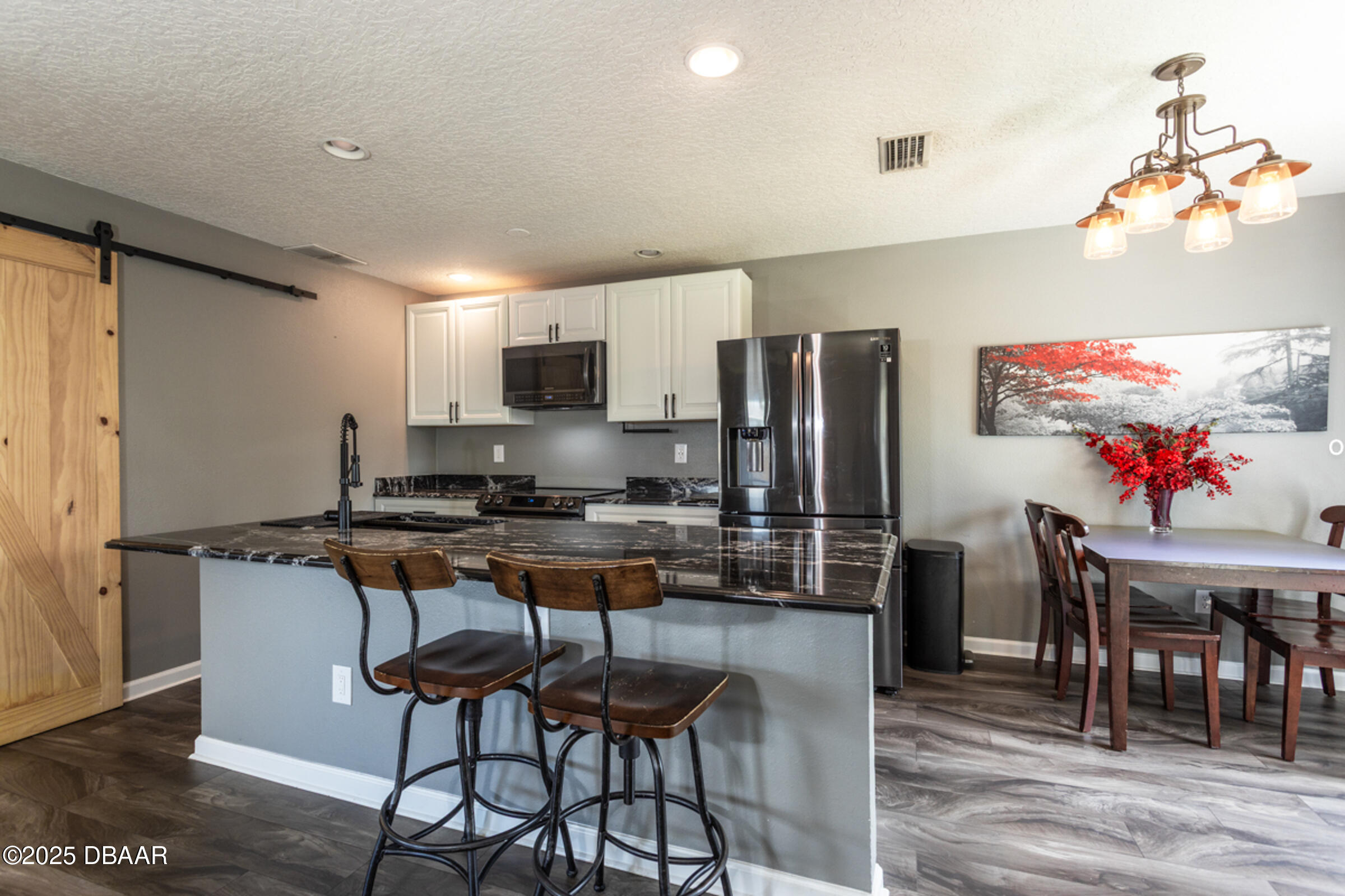Property Photo: 3339 Croton Avenue FL 32738