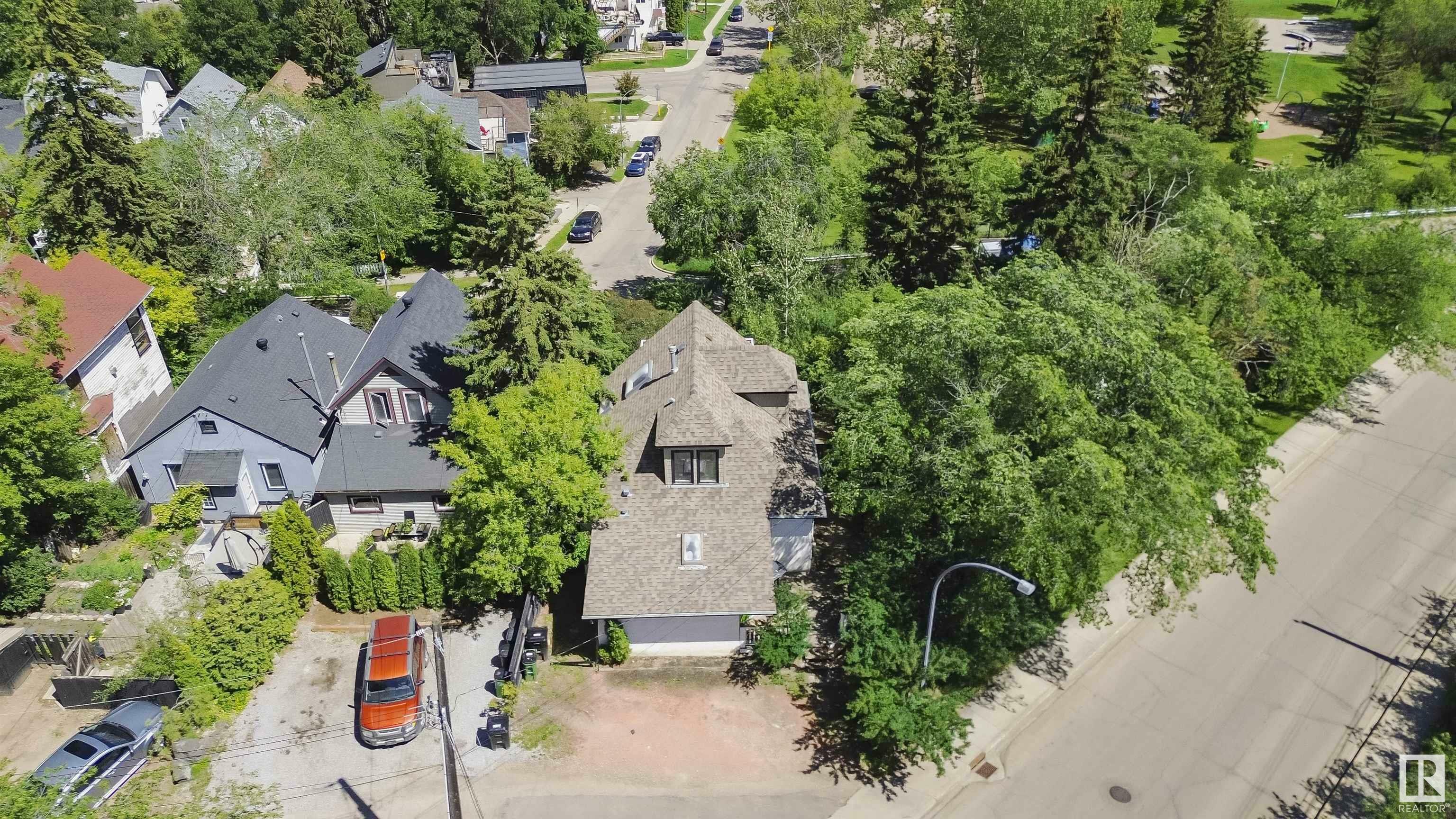 Property Photo: 9334 Cameron Avenue NW AB T5H 3R6
