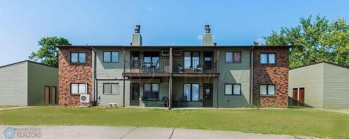 Property Photo:  2402 18th Street S  ND 58103 