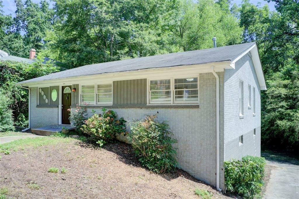 Property Photo: 1834 Buckeye Street SW GA 30310