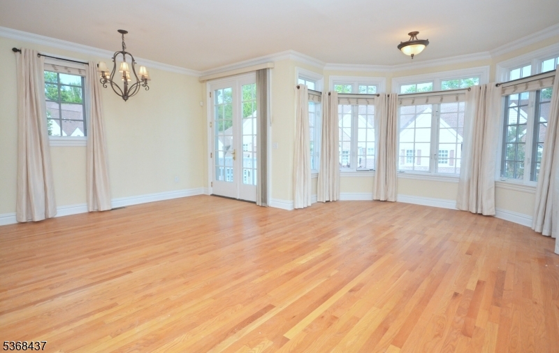 Property Photo:  35 Schmidt Circle  NJ 07069 