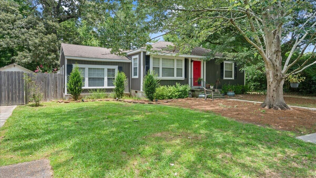 Property Photo:  1811 Eva St.  MS 39401 