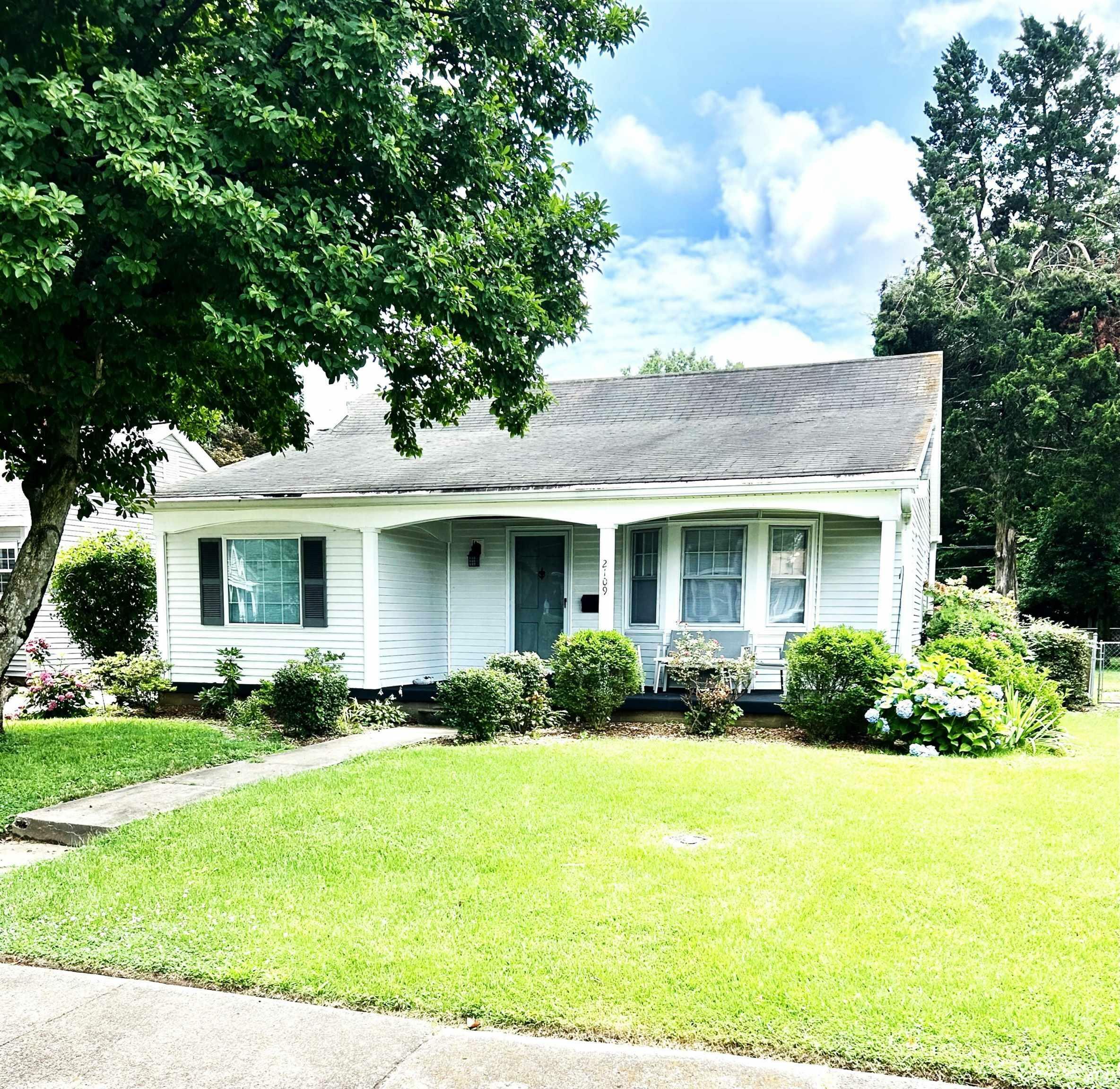 2109 E Gum Street  Evansville IN 47714 photo