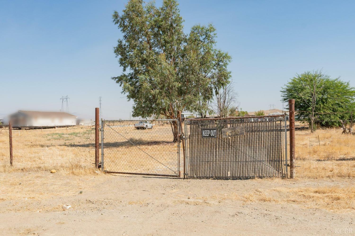 Property Photo:  47930 S Lost Hills Road  CA 93210 