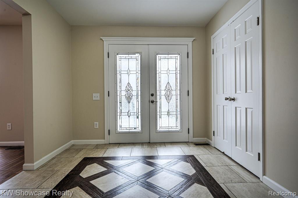 Property Photo: 4238 Still Meadow Lane MI 48323 2844