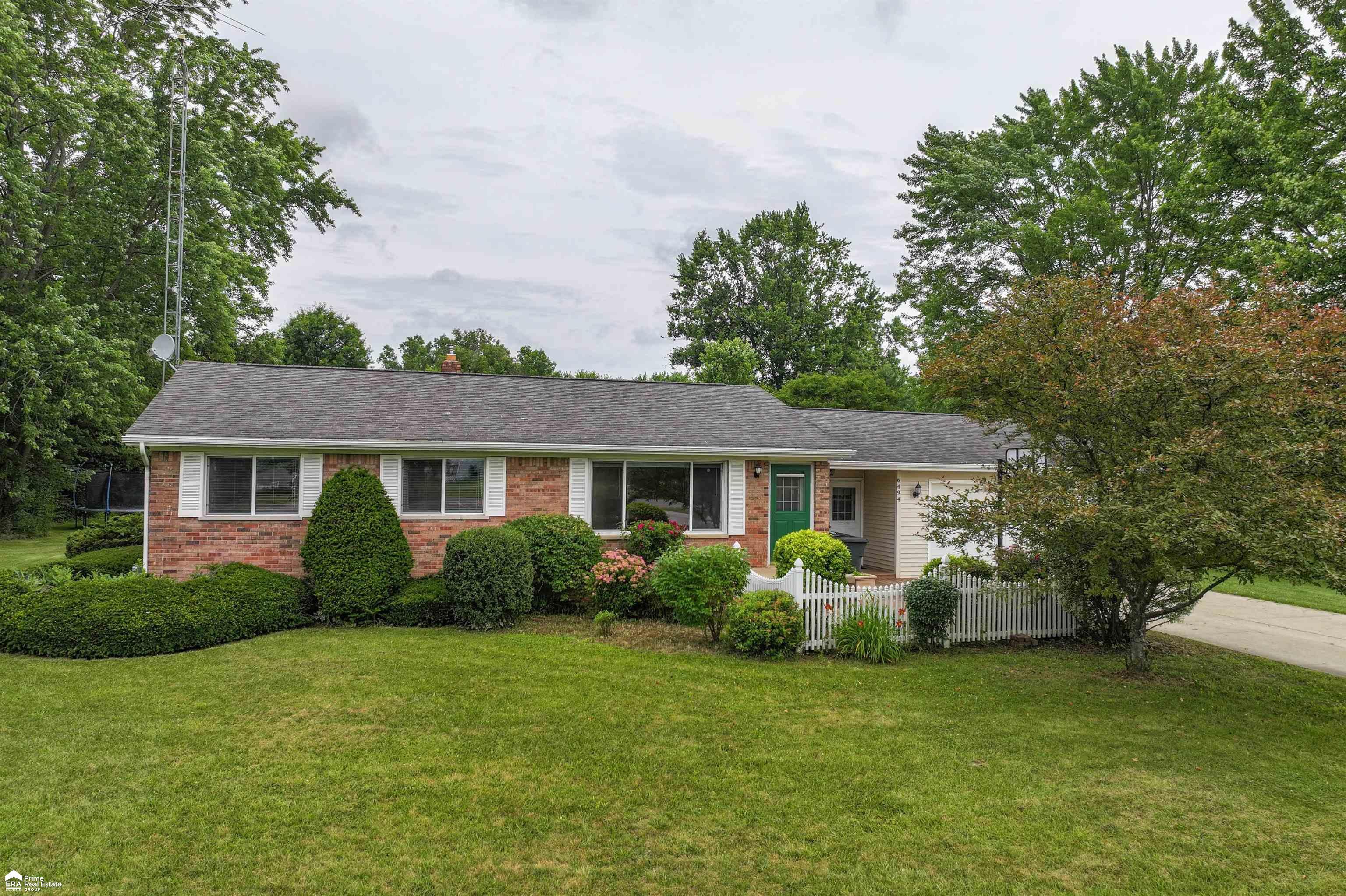 6494 W Coldwater Road  Flushing MI 48433 photo