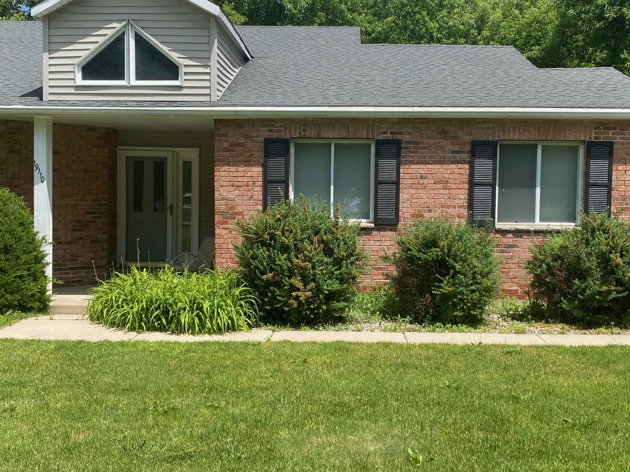 Property Photo: 19110 Emerald Dr 53045