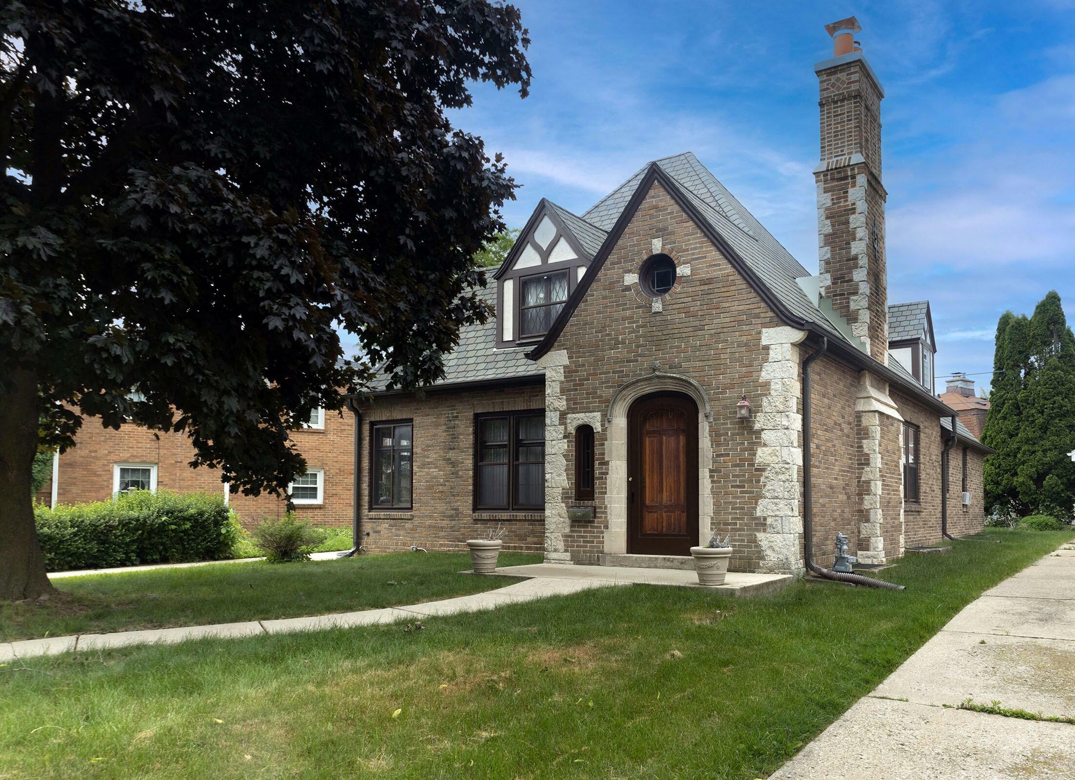 4535 S Lawler Ave  Cudahy WI 53110 photo