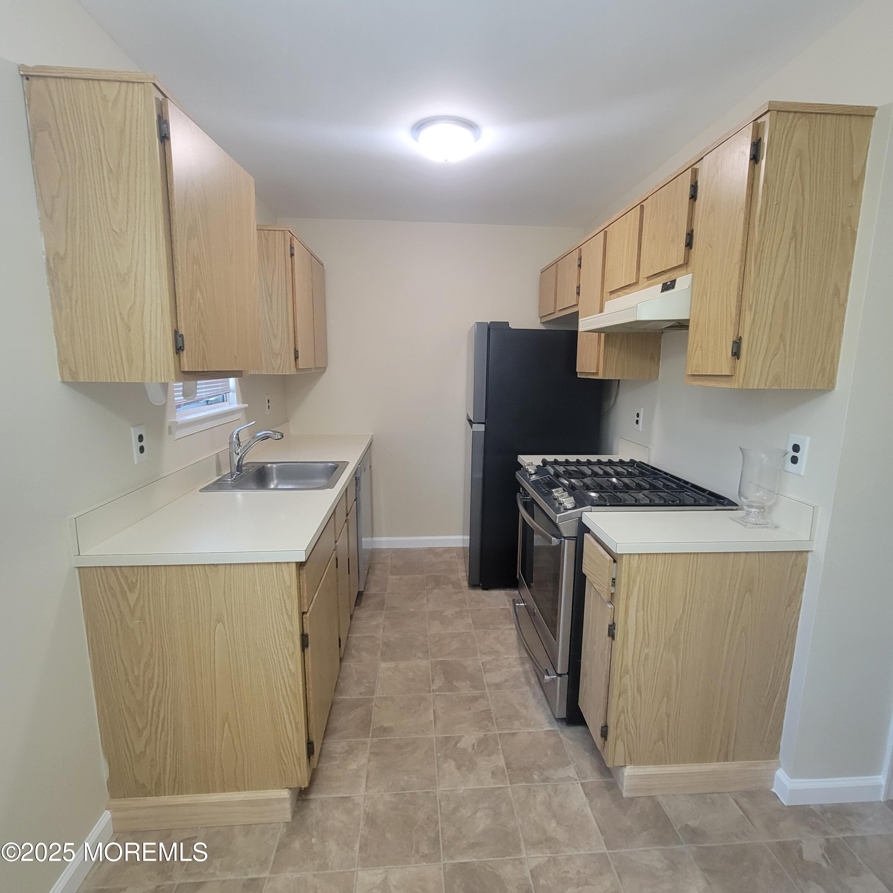Property Photo: 10 Edgeware Close NJ 07728