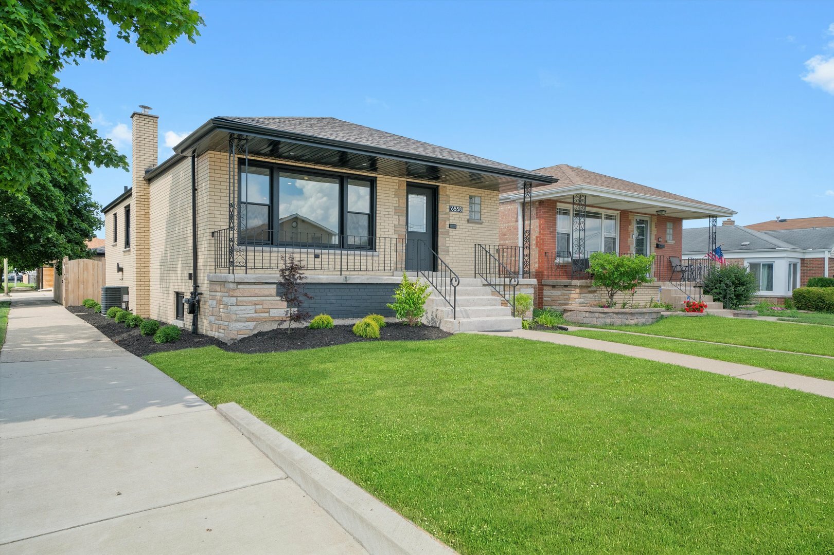 6558 W 60th Place  Chicago IL 60638 photo