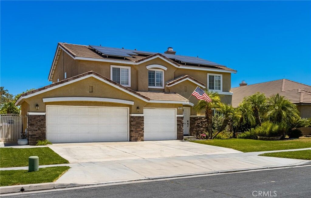 Property Photo:  825 Derby Street  CA 92882 