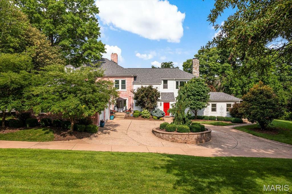 10002 Litzsinger Road  Ladue MO 63124 photo