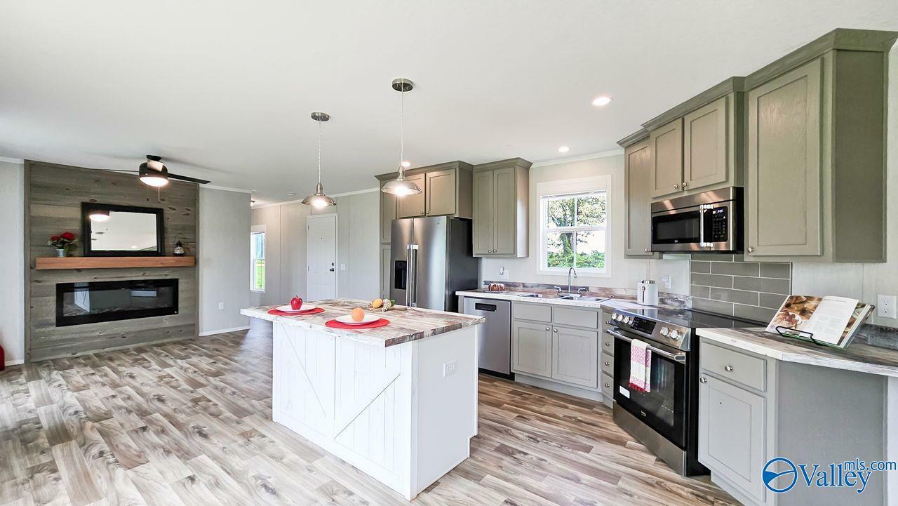 Property Photo: 2955 County Line Road AL 35756