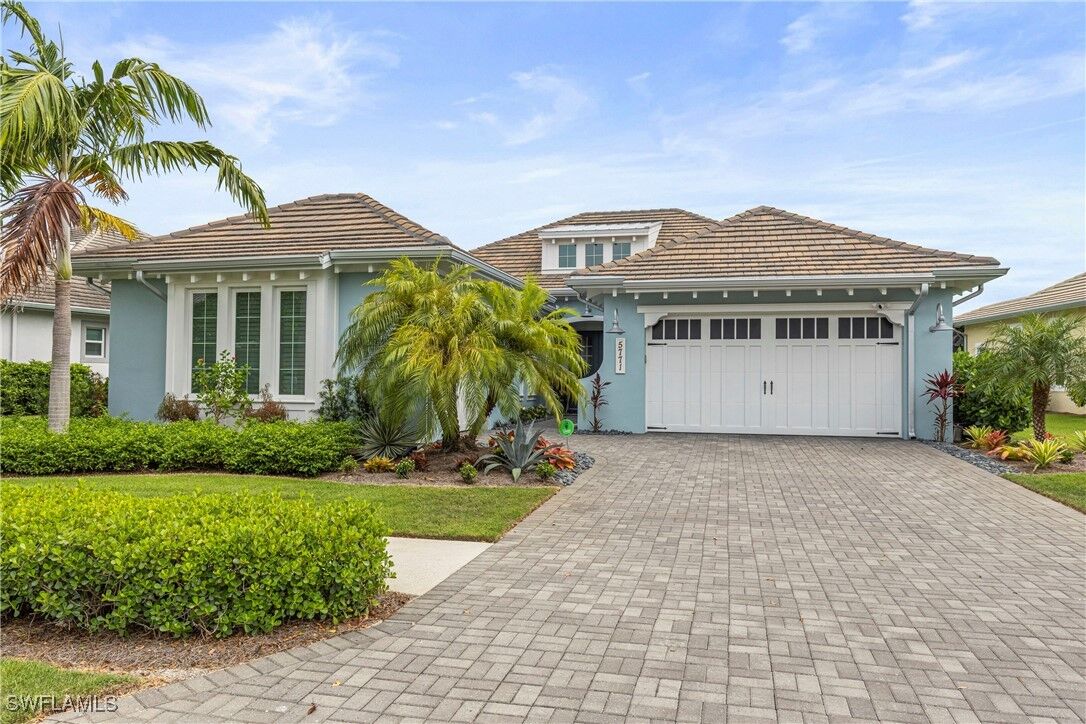 Property Photo: 5771 Clarendon Drive FL 34113