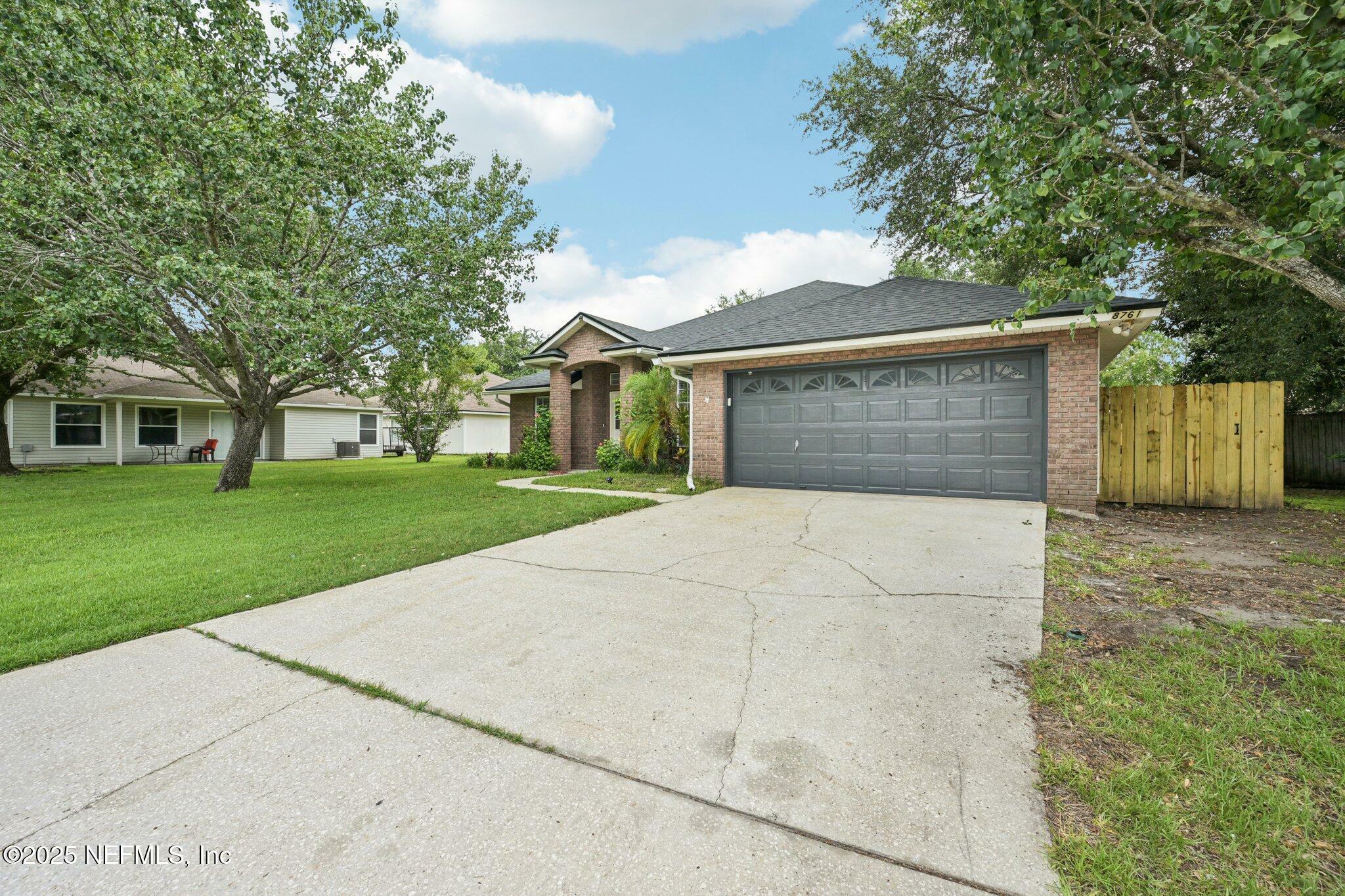 Property Photo: 8761 Redleaf Court FL 32244