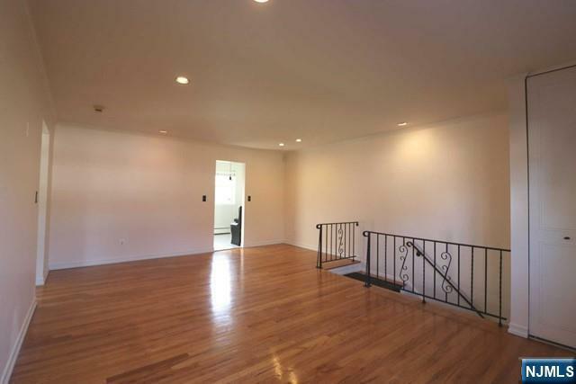 Property Photo: 22 Regency Park NJ 07446