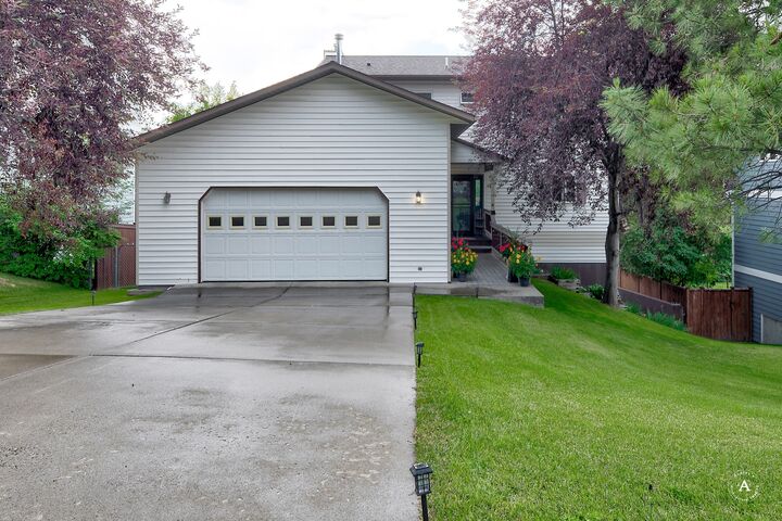 Property Photo:  2504 Gold Rush Avenue  MT 59601 