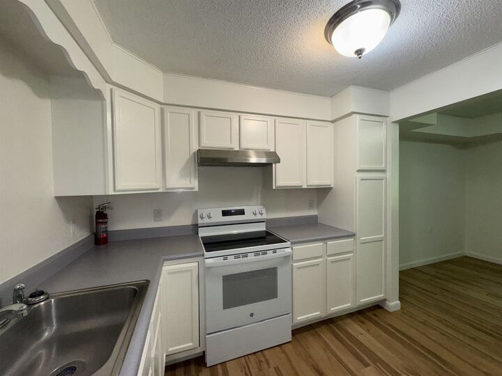 Property Photo: 81 Hawthorne Circle VT 05403