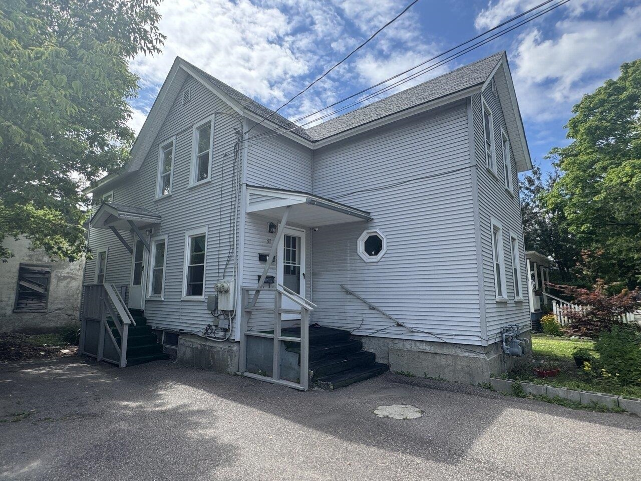 Property Photo:  37 Drew Street  VT 05401 