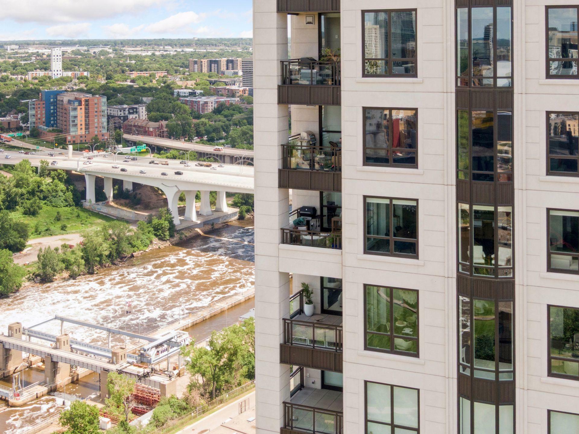 Property Photo:  1111 W River Parkway 24A  MN 55415 