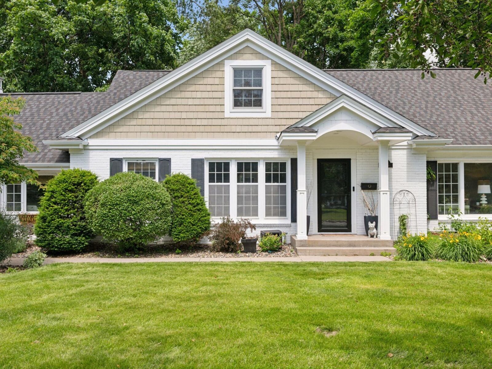 Property Photo:  5048 Kent Avenue  MN 55436 