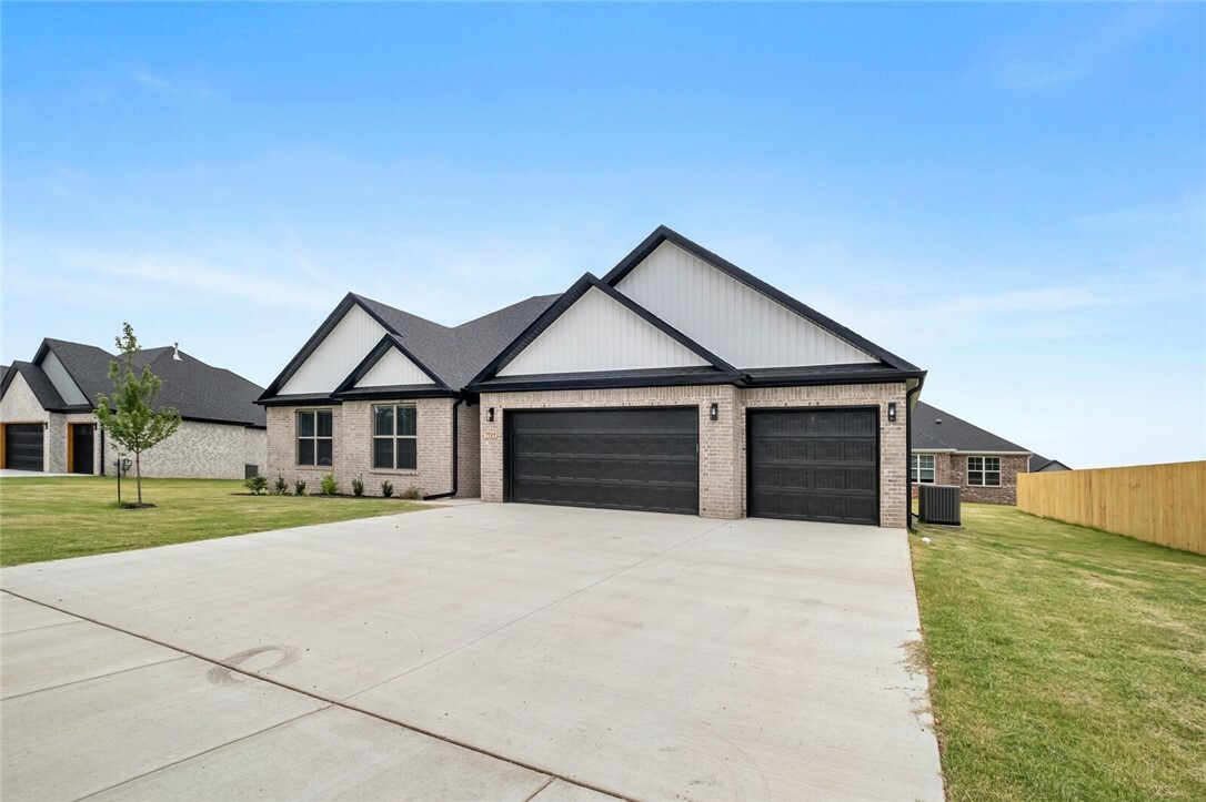 7725 Teton Trl Avenue  Springdale AR 72762 photo