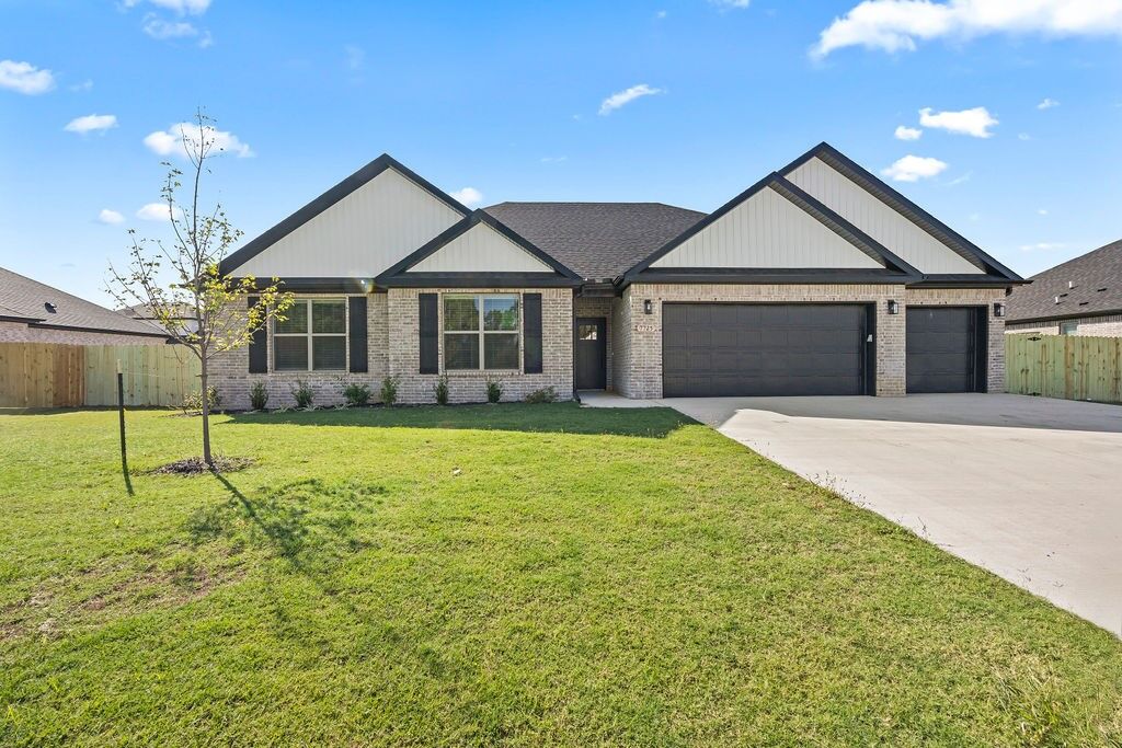 Property Photo: 7725 Teton Trl Avenue AR 72762