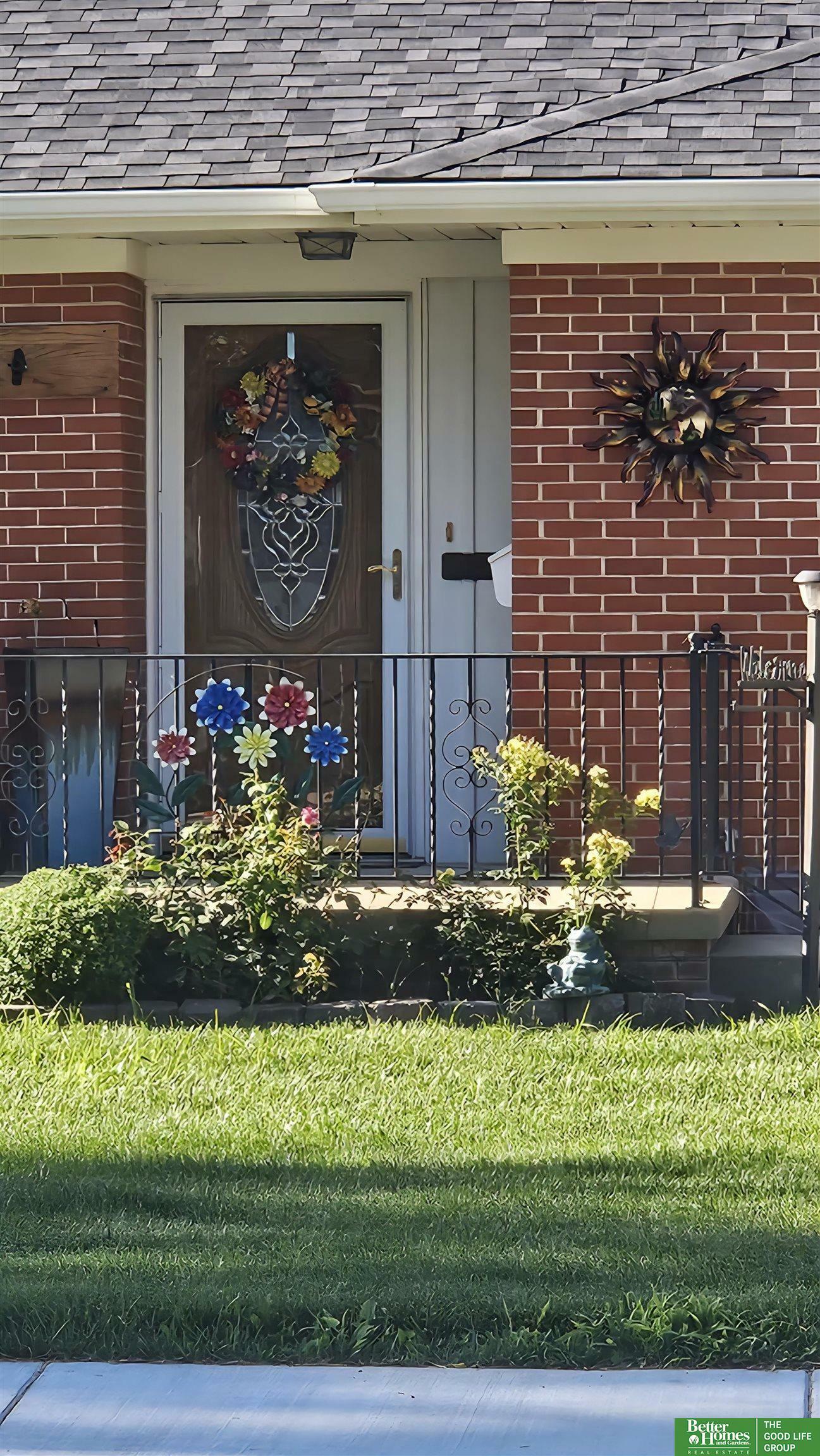 Property Photo:  8 Arbor Court  NE 68467 