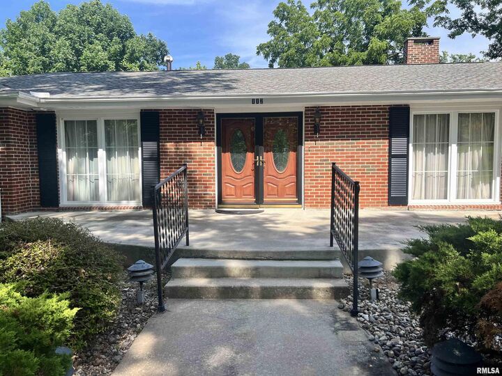 Property Photo:  112 Birdsong Drive  IL 62903