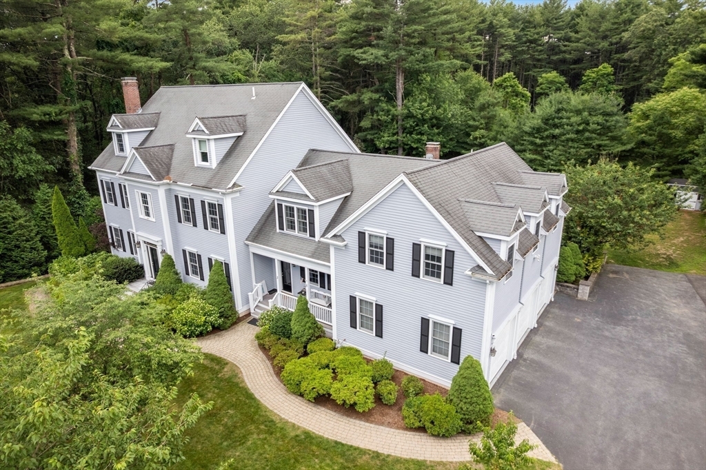 Property Photo: 3 Jennison Circle MA 01760