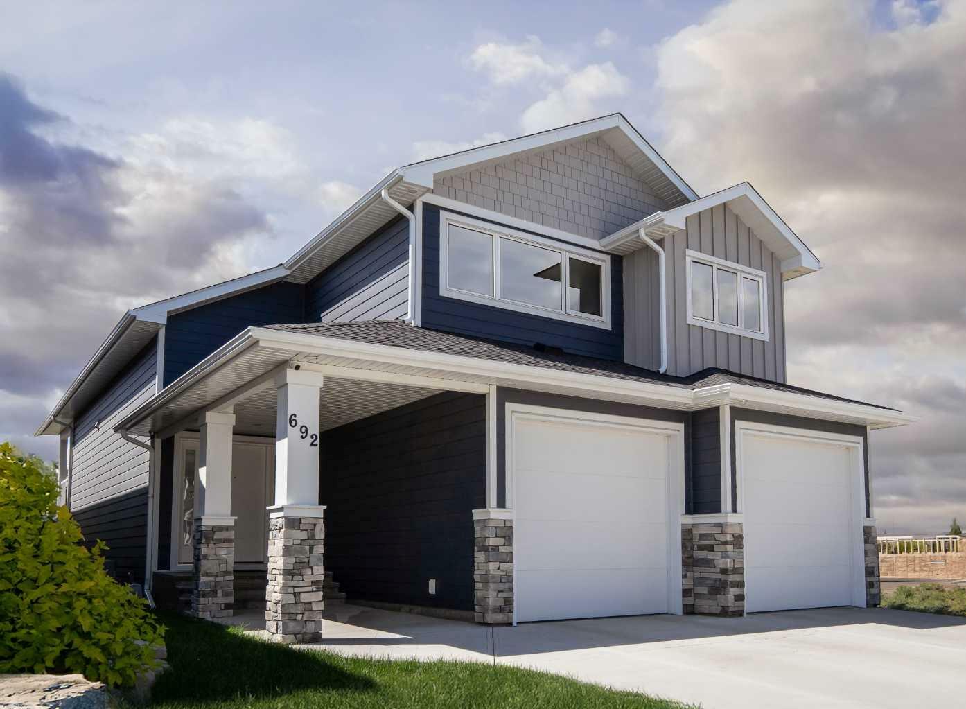 692 Sixmile Crescent S  Lethbridge AB T1K 8G3 photo