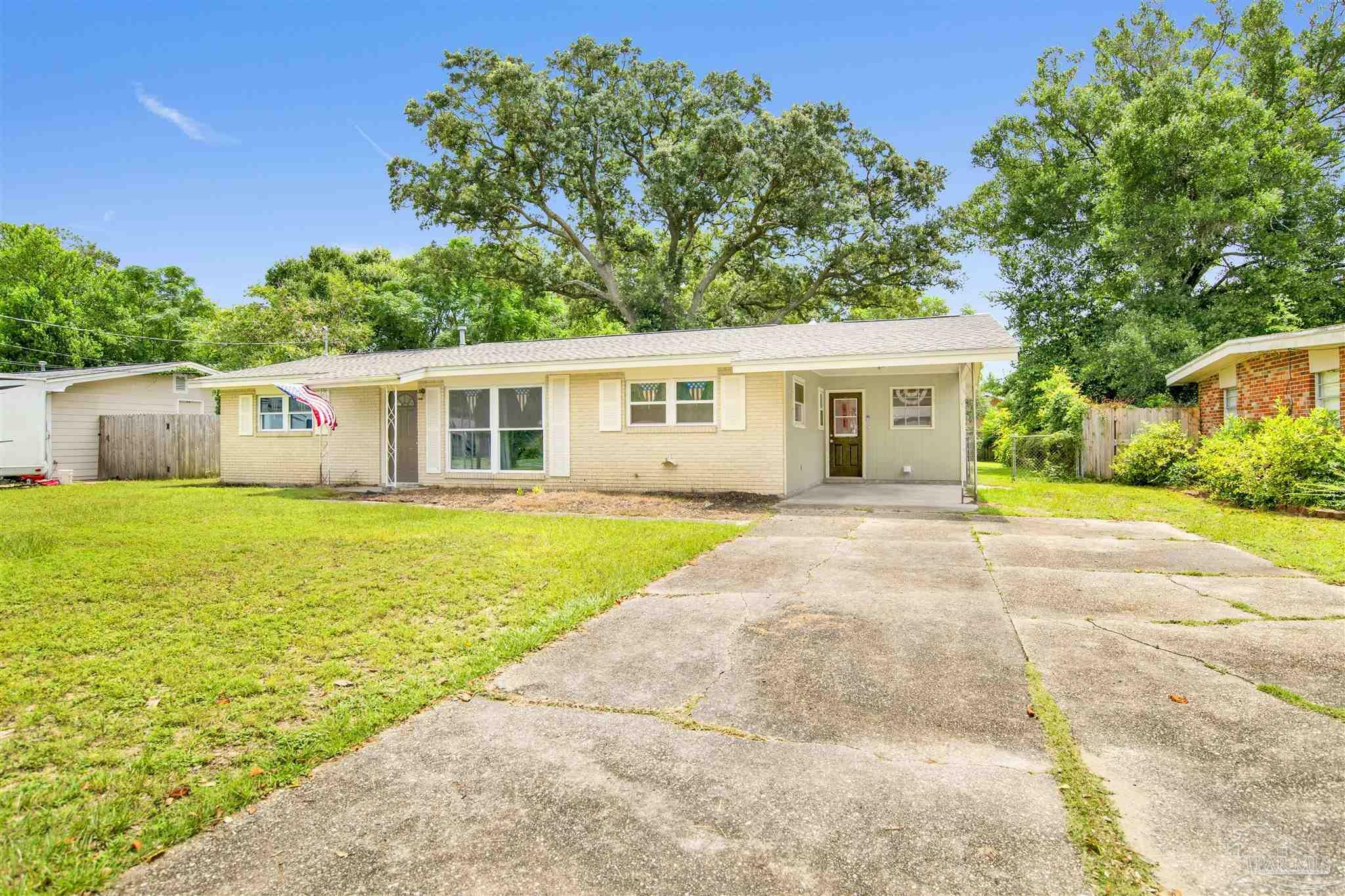 Property Photo: 6790 Data St FL 32504