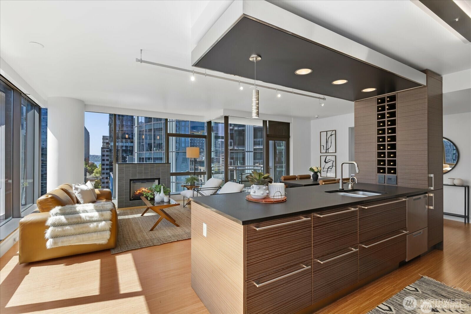 Property Photo:  820  Blanchard Street 1507  WA 98121 