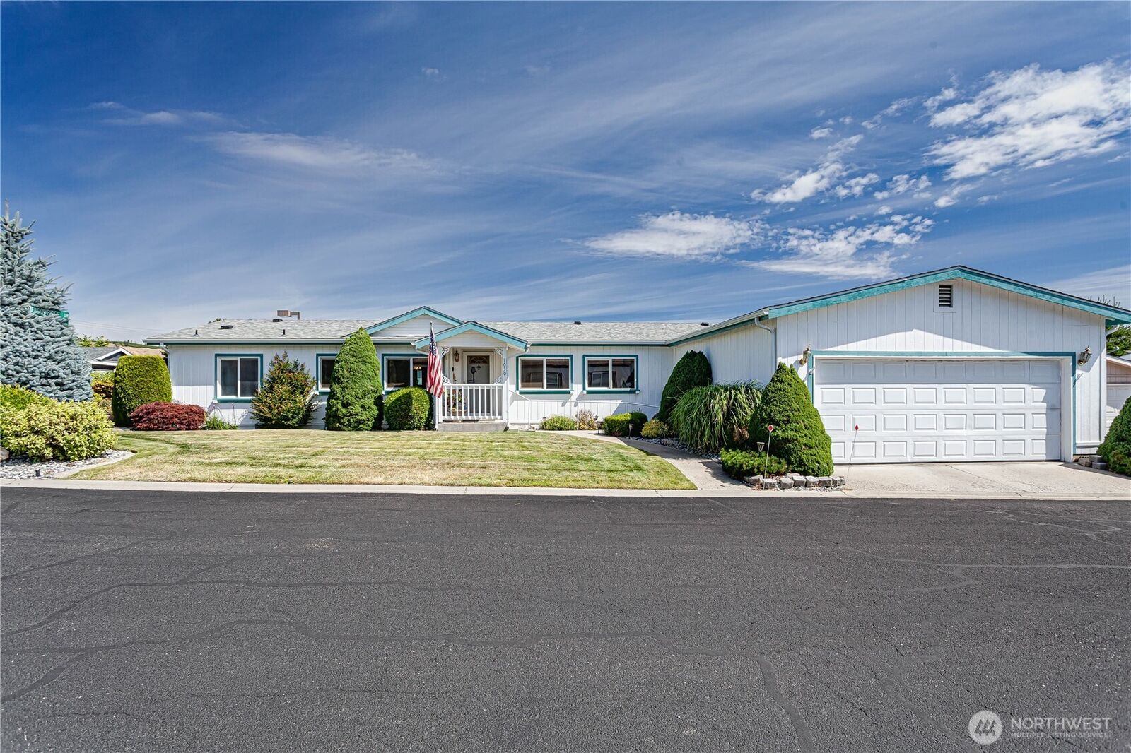 Property Photo:  1630  Pleasant Avenue 21  WA 98801 