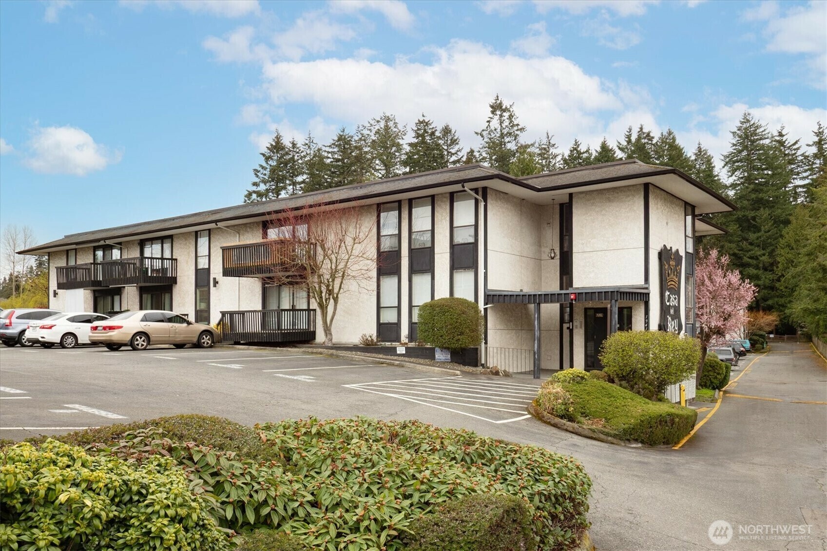 Property Photo:  19411  56th Avenue W 321  WA 98036 