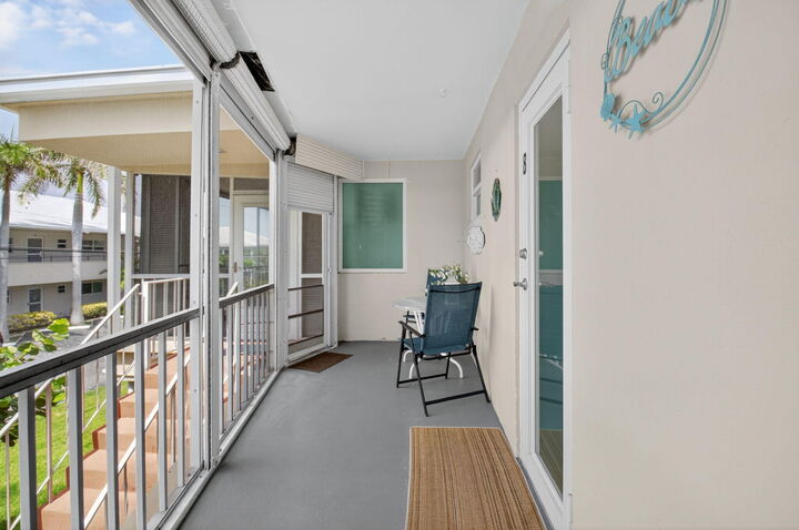 Property Photo:  930 Osceola Drive 8  FL 33432 