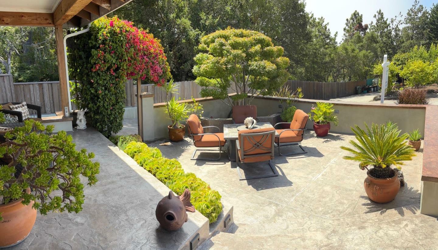 Property Photo: 300 Hill Street CA 95010
