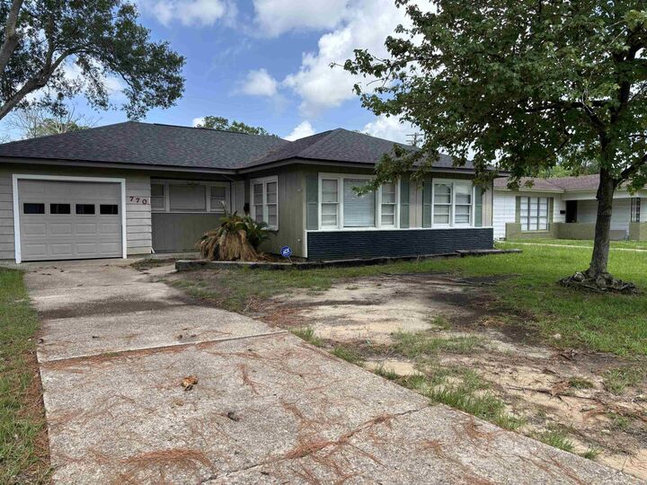 Property Photo:  770 Parson Dr  TX 77706 