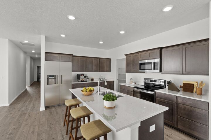 Property Photo:  410 N Arcadia Ave  WA 99006 