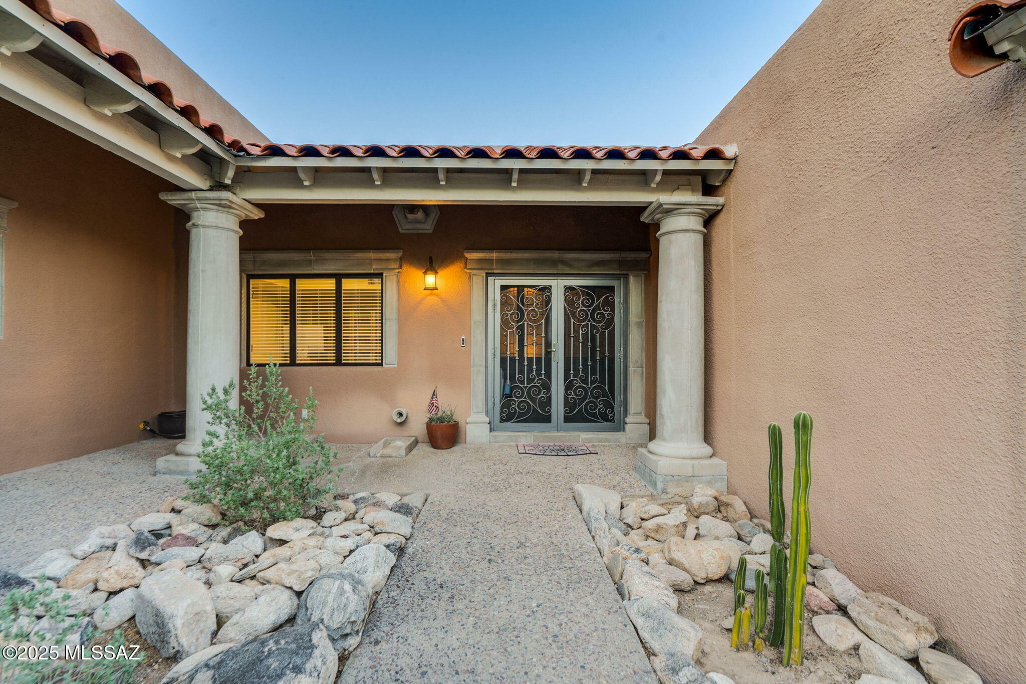 Property Photo:  4311 E Placita Panuco  AZ 85718 