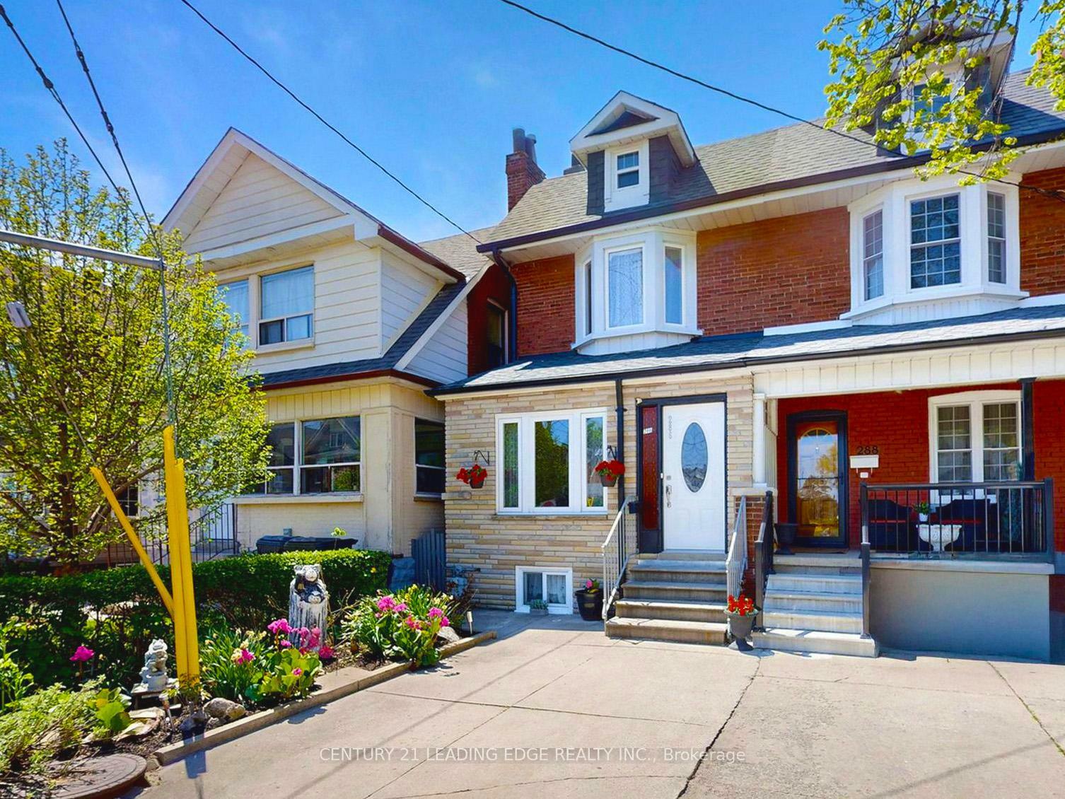 Property Photo: 286 Glenholme Avenue ON M6E 3C8