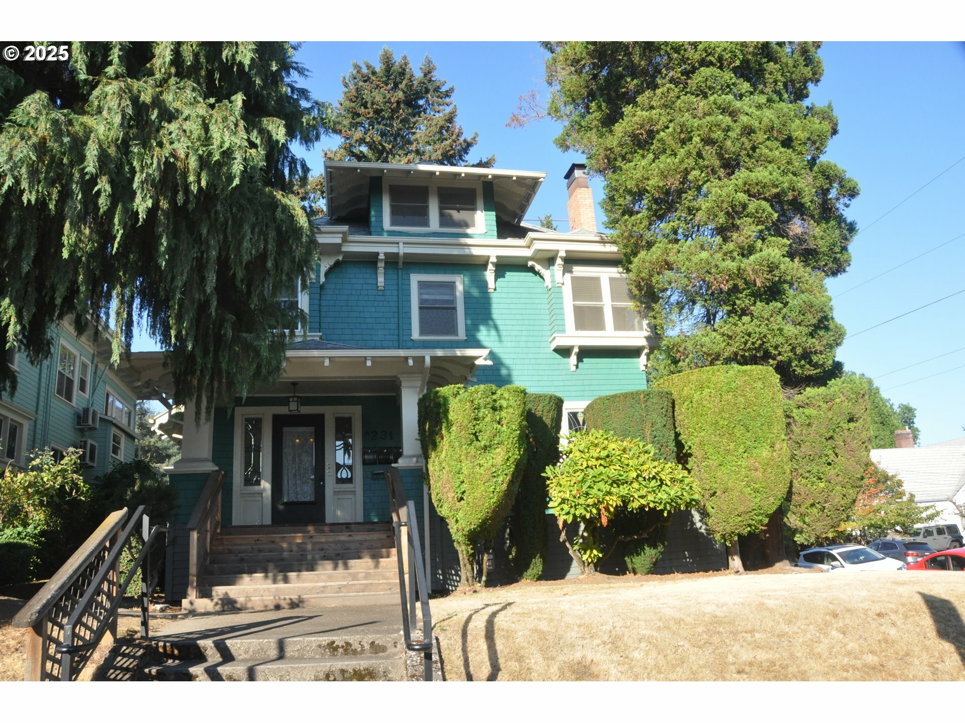 1231 NW 25th Ave  Portland OR 97210 photo