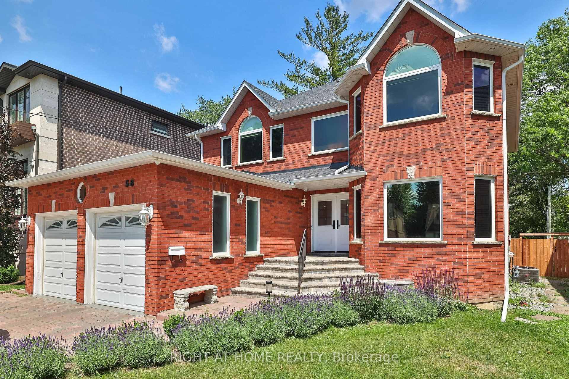Property Photo: 58 Yorkview Drive ON M2R 1J8