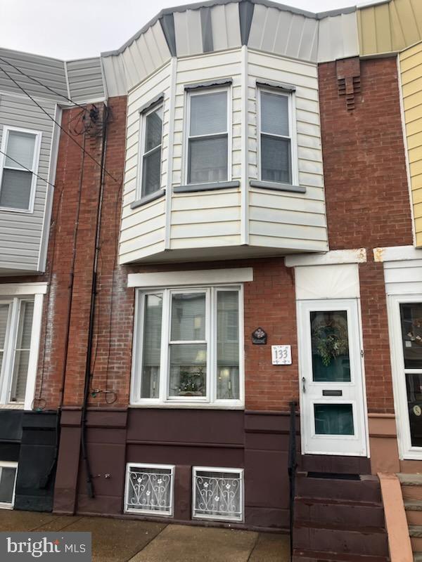 Property Photo: 133 W Ritner Street PA 19148