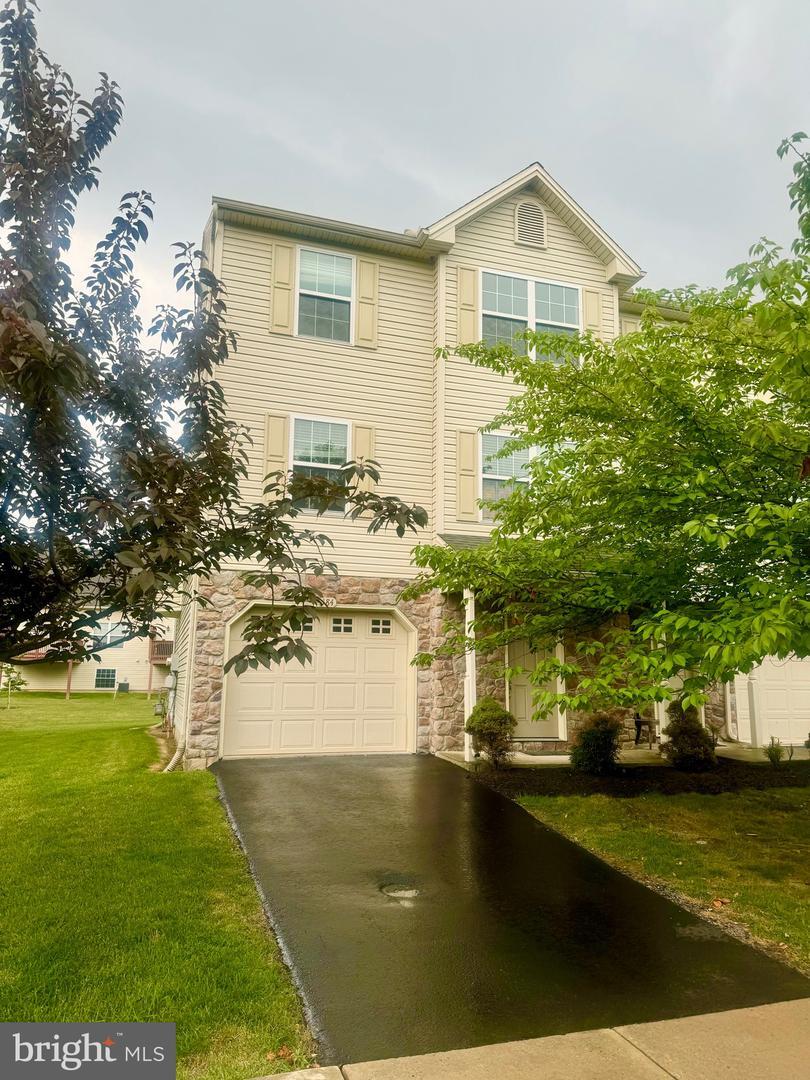 Property Photo: 184 Mapleton Drive PA 17112