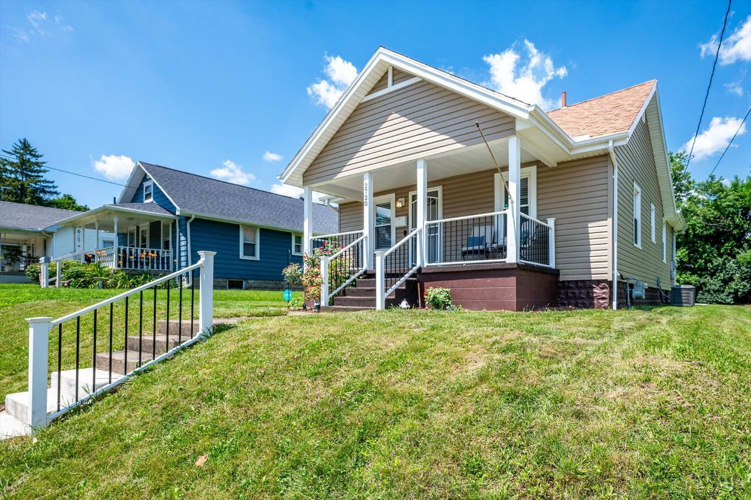 Property Photo: 2720 Maplewood Avenue OH 45505