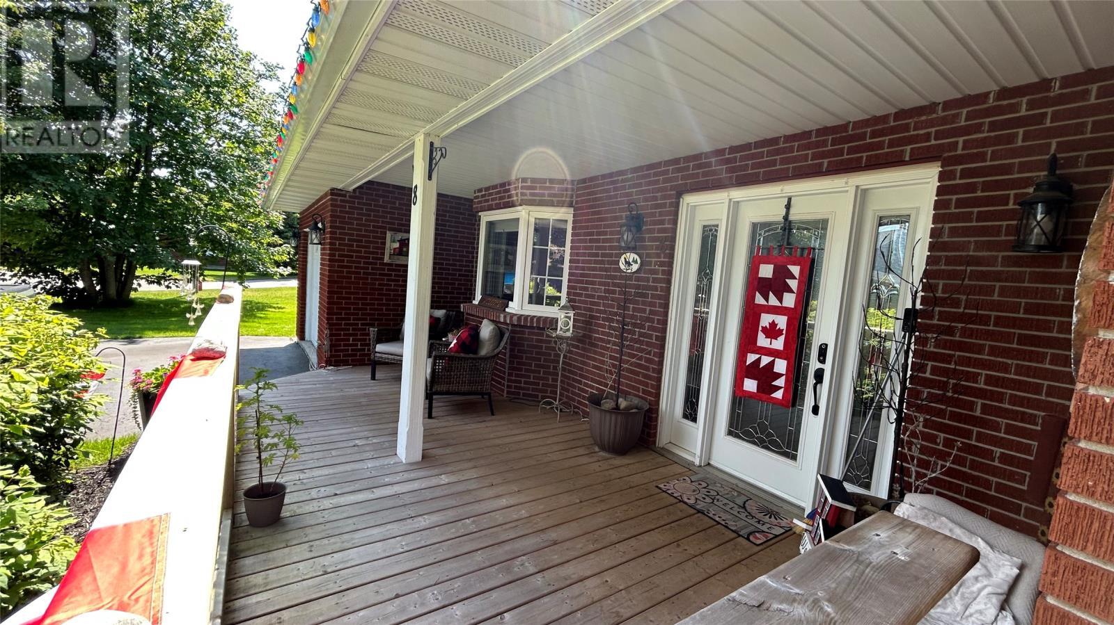 Property Photo:  8 Keating Place  NL A2N 3R6 