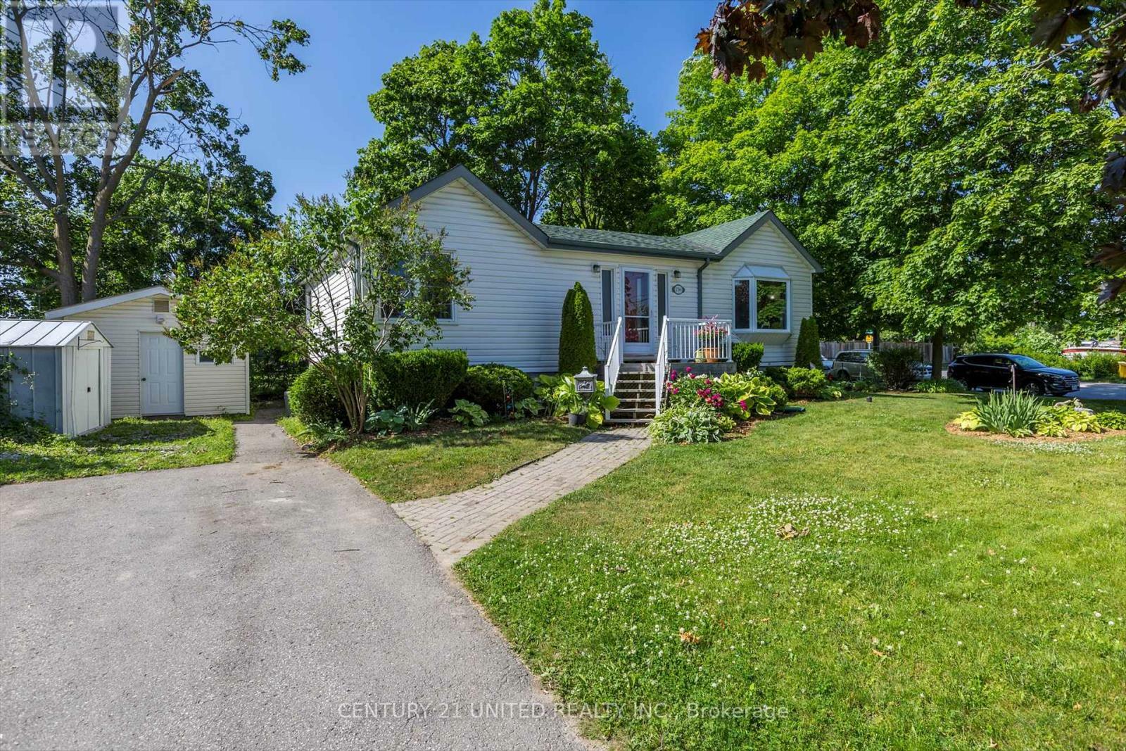 Photo de la propriété:  236 Lee Street  ON K9H 5P1 