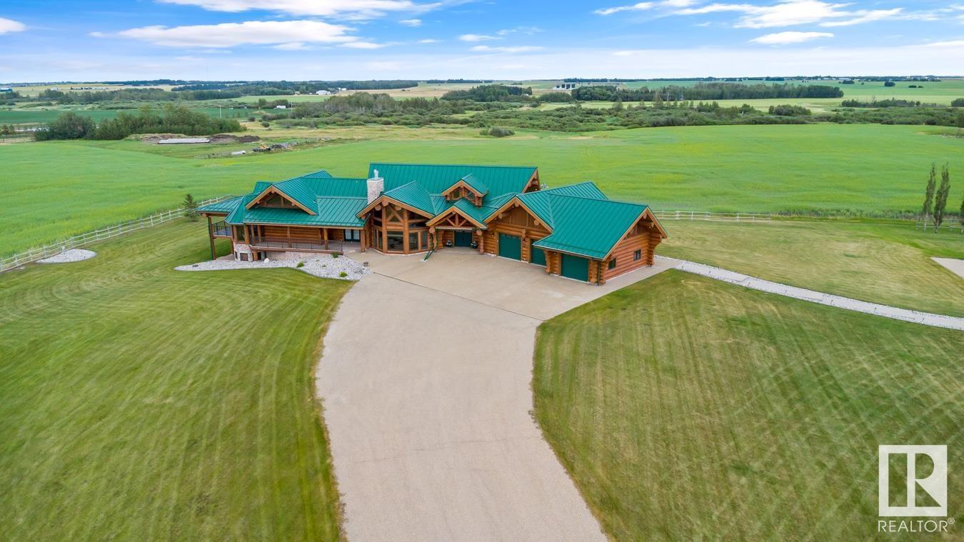 Property Photo: 49169 RR 260 AB T9E 2X1